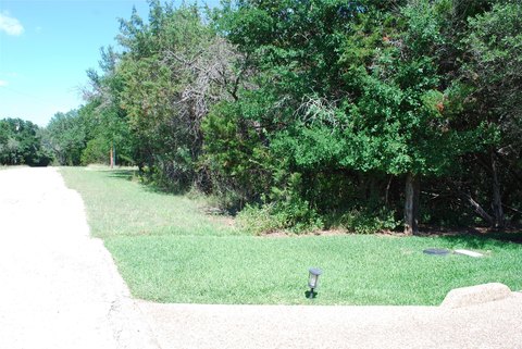Land, Whitney, TX