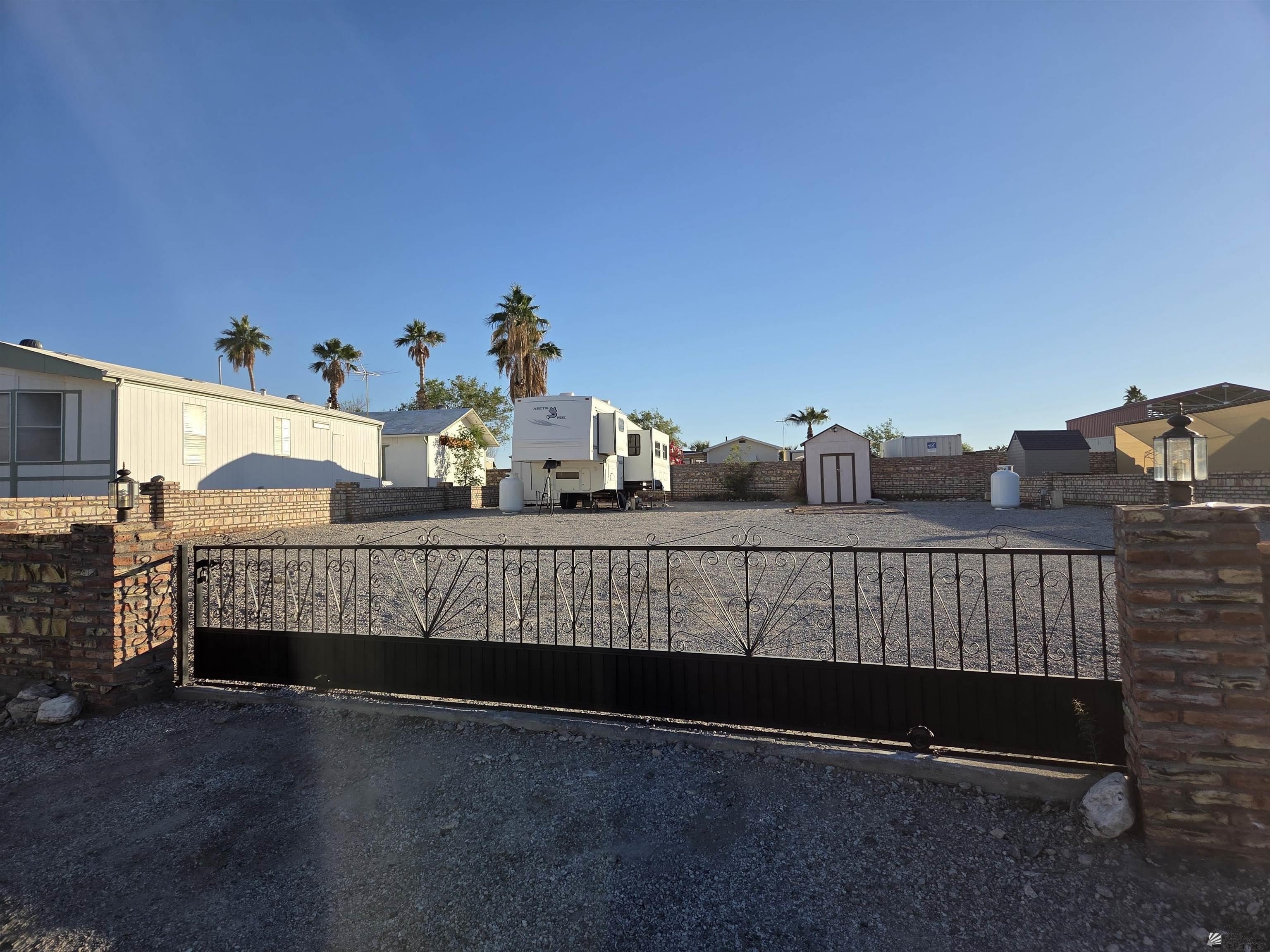Yuma RV Lot with Hookups