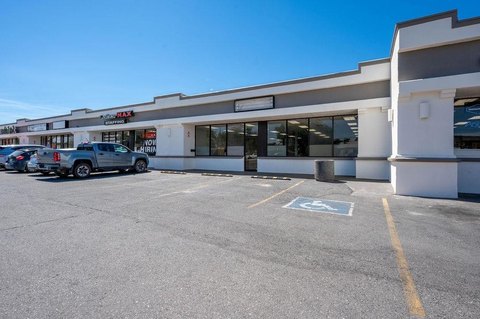 Retail Space on North Avenue