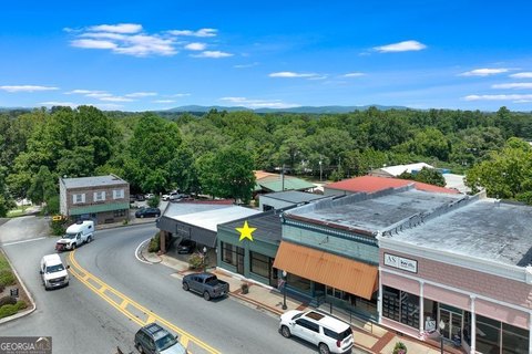 Downtown Clarkesville Commercial Building