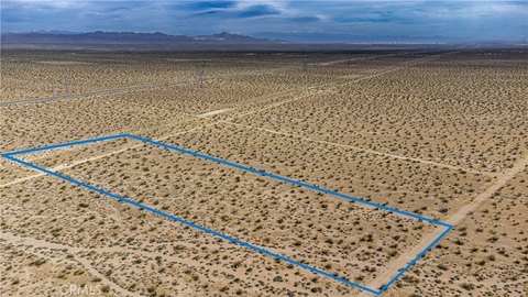 Spacious Adelanto Land Parcel