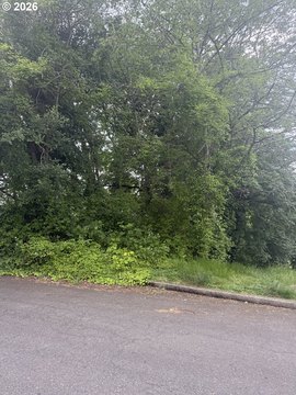 Land, Portland, OR