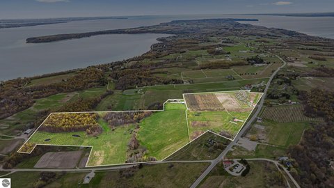 Agricultural Land with Barndominium