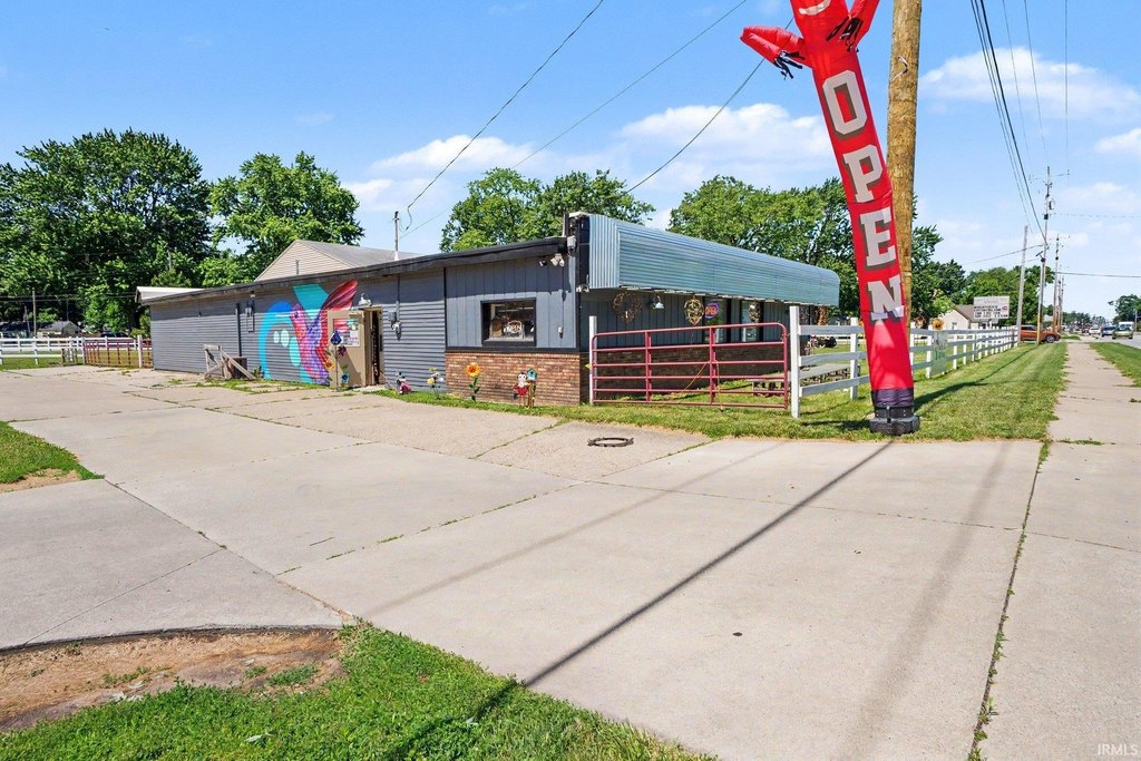 23440 Us Highway 33, Elkhart, IN 46517