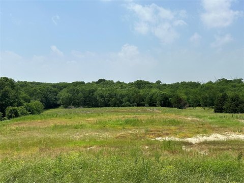Secluded Farmland with Pond and Creek
