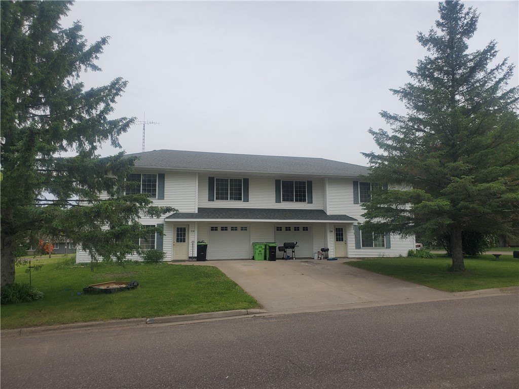 Spacious Duplex in Cadott, WI