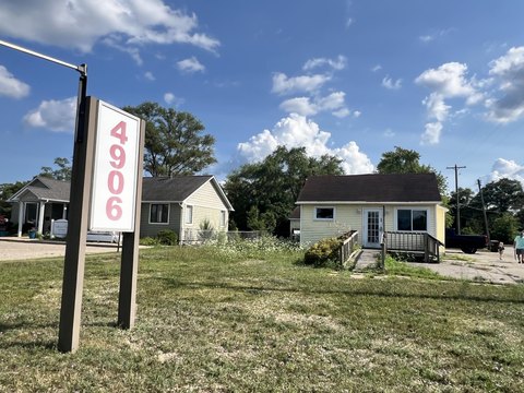 Prime Commercial Building on Pickard