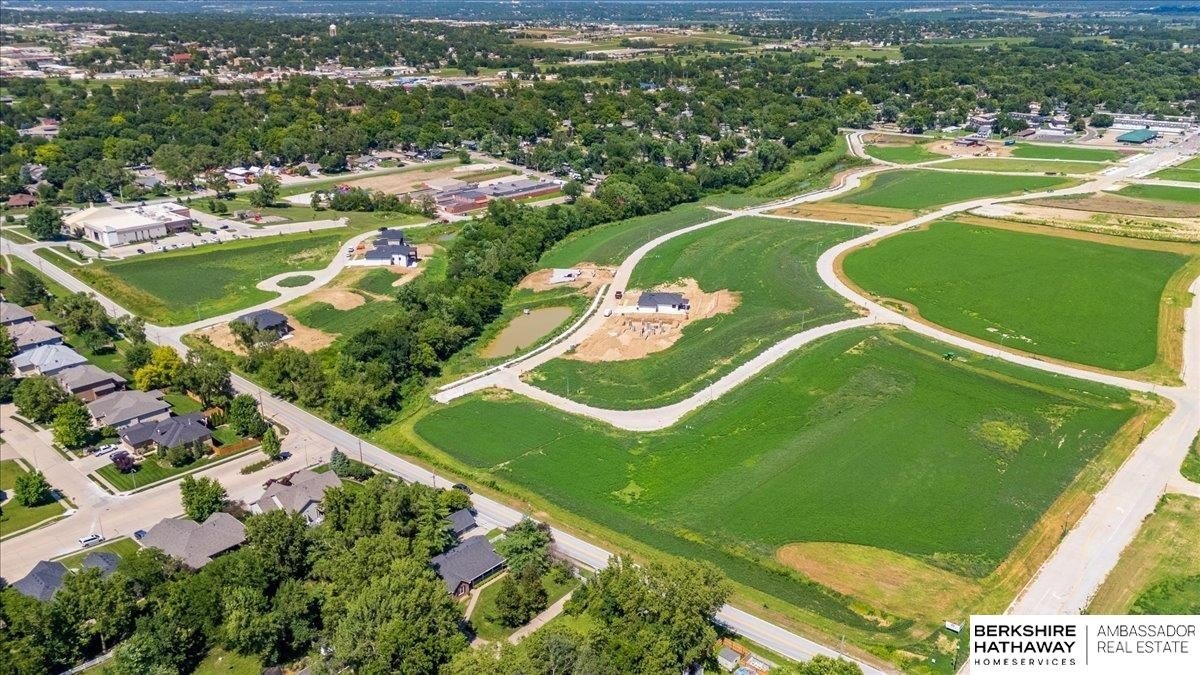 Daylight Corner Lot in Papillion
