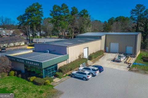 Toccoa Warehouse with Showroom Space