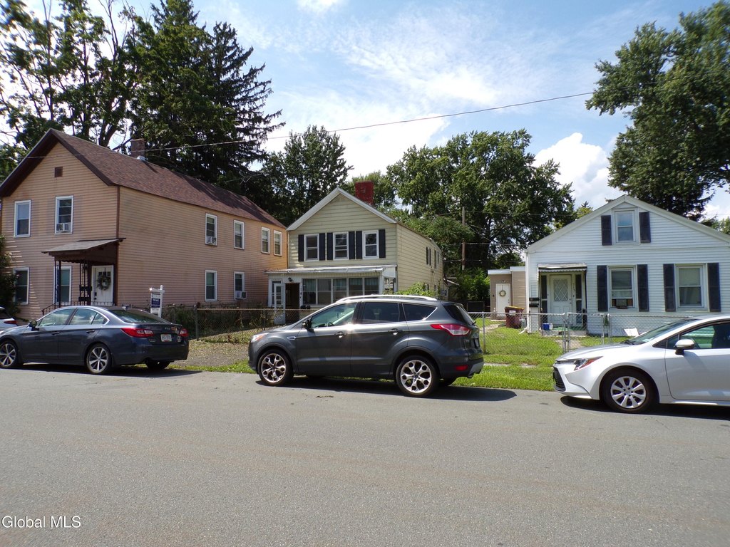 Picture 4