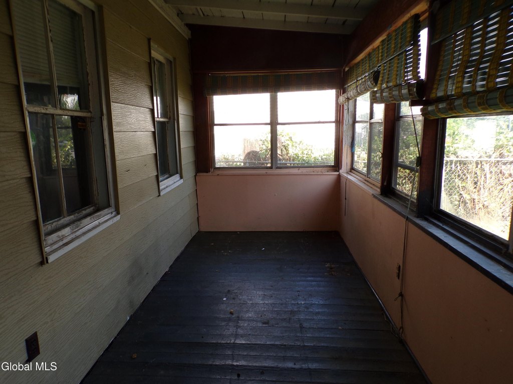 Picture 19