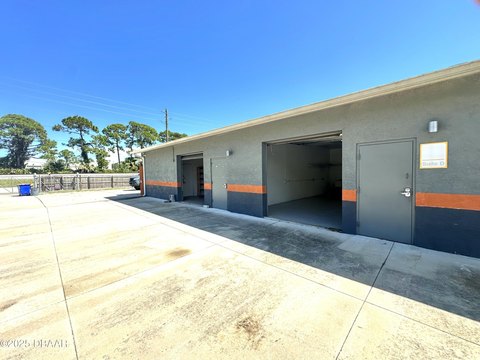 Edgewater Commercial Space For Rent