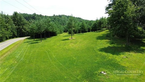 Level Lot in Laurel Haven