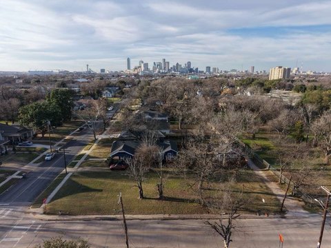 Land in Developing Dallas Area