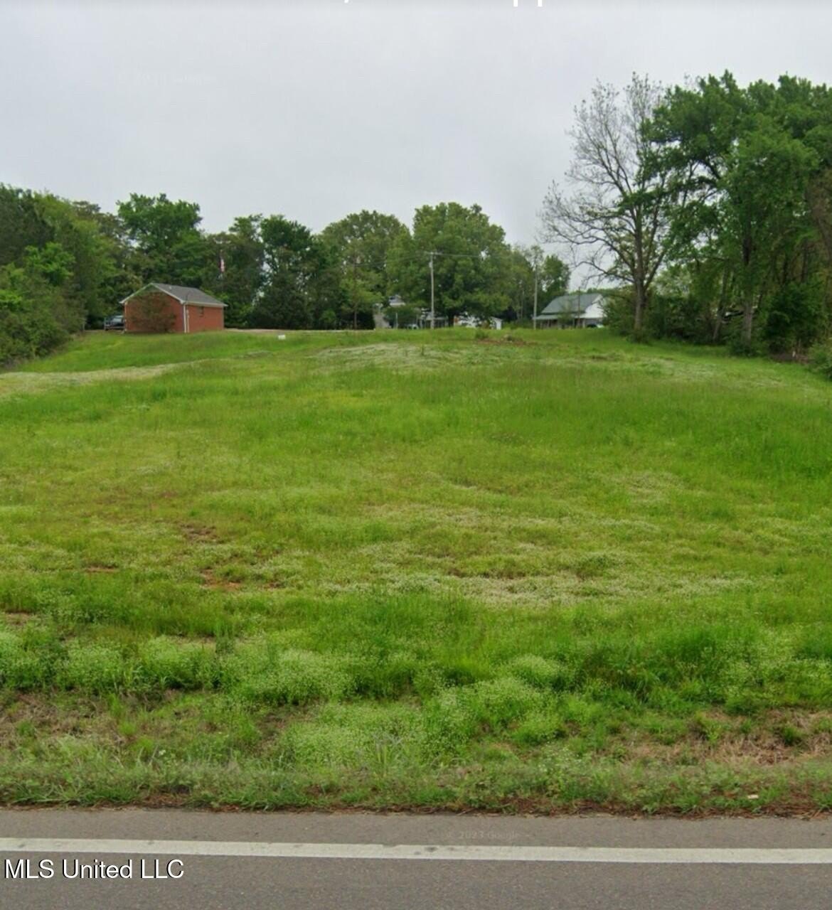 Commercial Land in Growing Community