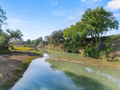 Riverfront Agricultural Acreage