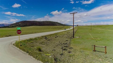 Colorado Land with Mountain Views