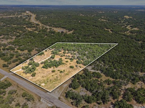 Land, Hondo, TX