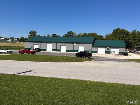 Multi-Use Flex and Warehouse Facility