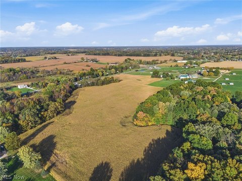 Land, Hartville, OH