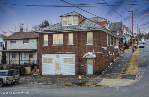 Scranton Commercial Building with Residence