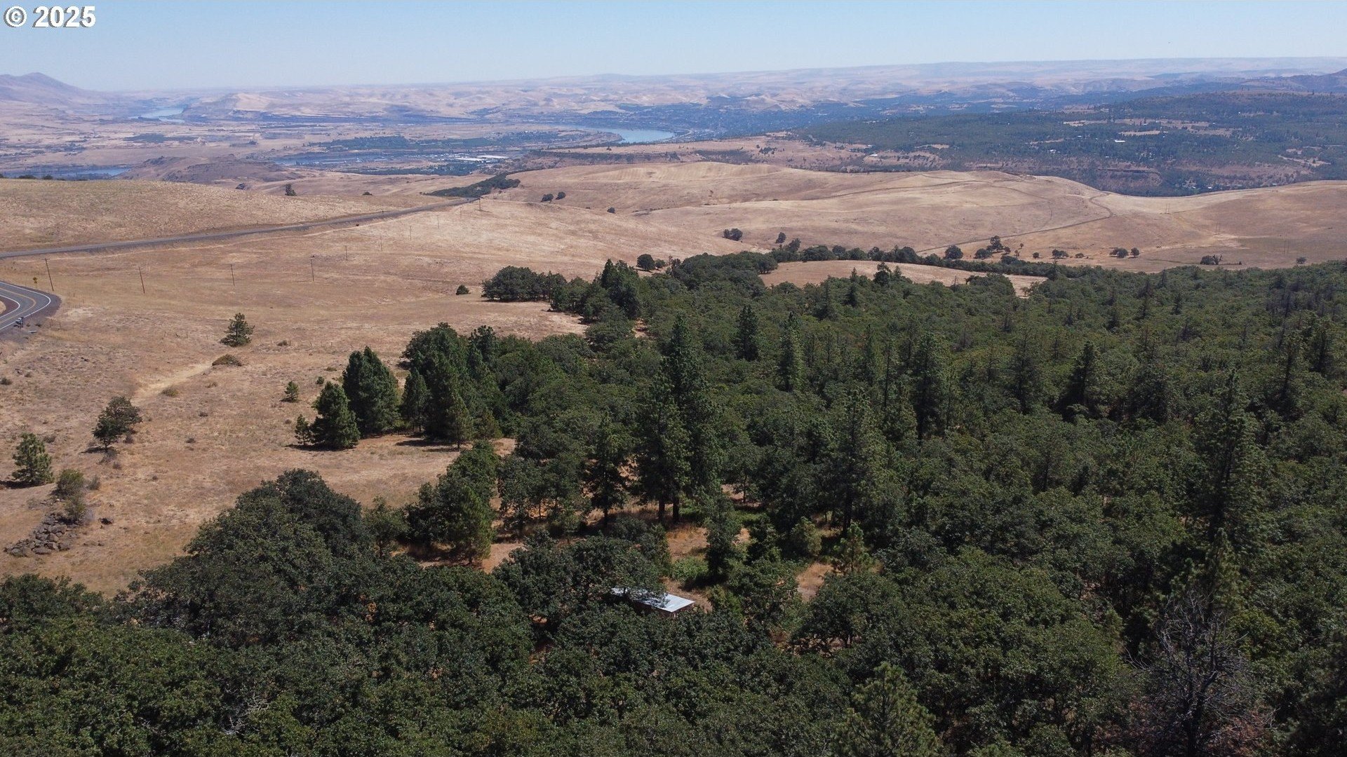 Dream Acreage Property with Views
