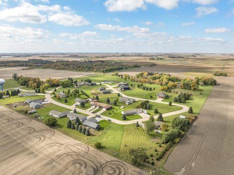 LAND, Estherville, IA