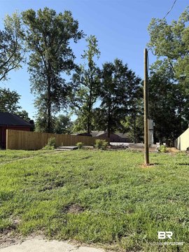 Land, Brewton, AL