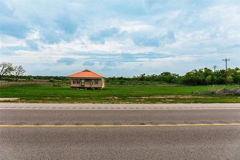 Unrestricted Land with Highway Frontage