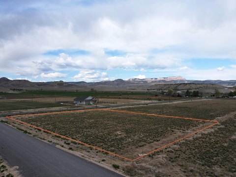LAND - Tropic, UT
