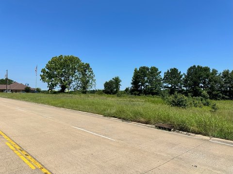 Land Along Interstate I-20