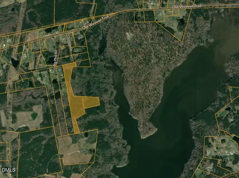 Lakeside Estate Opportunity on Falls Lake