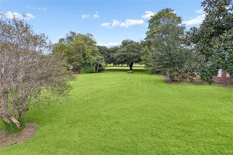 Land, Gretna, LA