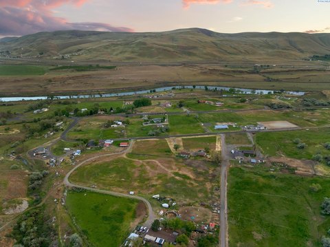 Benton City 5-Acre Residential Parcel
