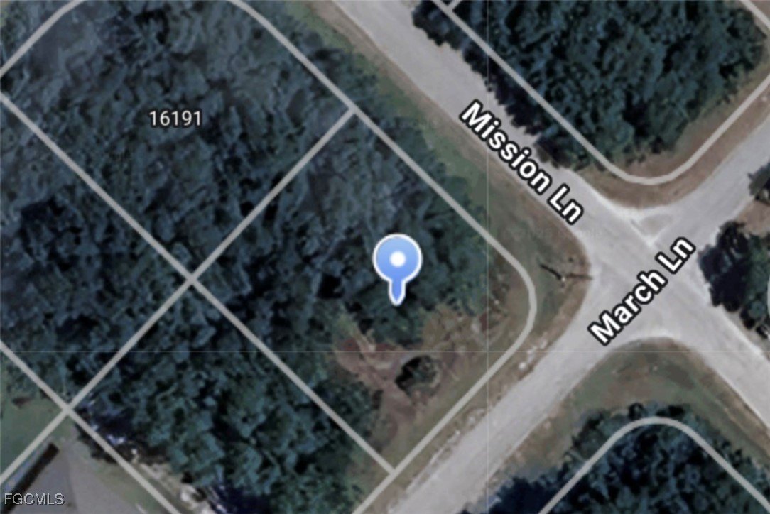 Oversized Corner Lot in Labelle