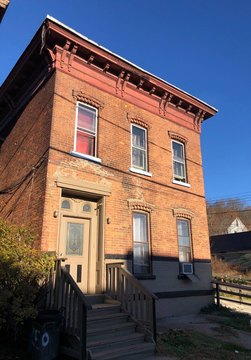 Updated Two-Unit Duplex with Ramp