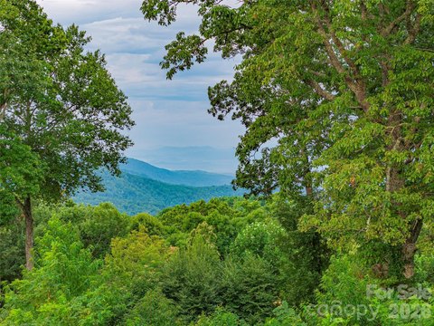 Land with Panoramic Mountain Views
