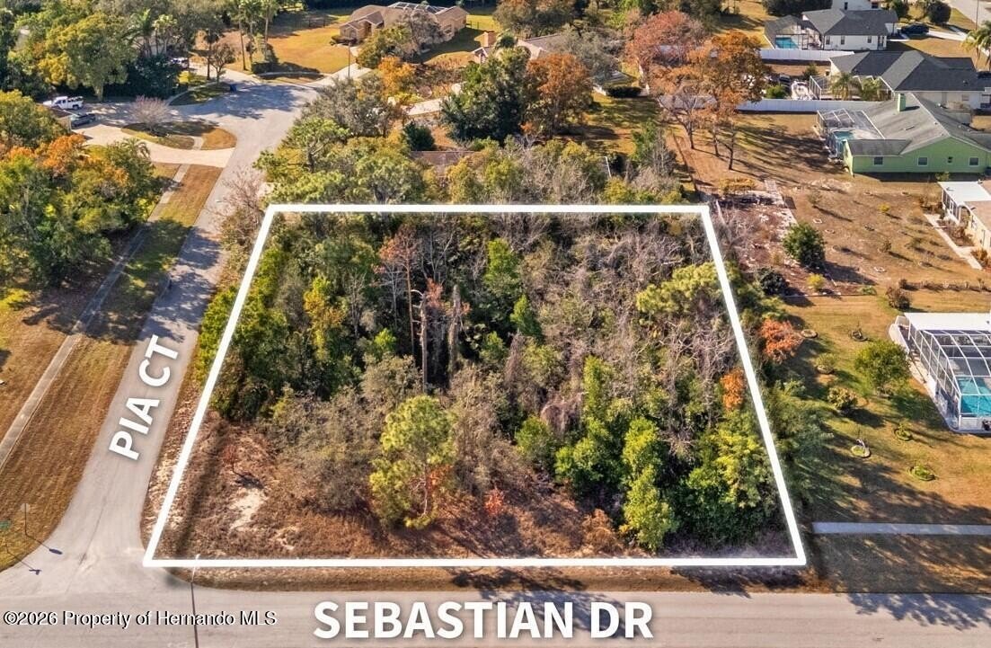 Half Acre Lot in Spring Hill