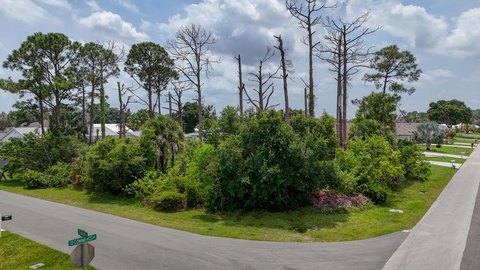 Land & Docks, Port St. Lucie, FL