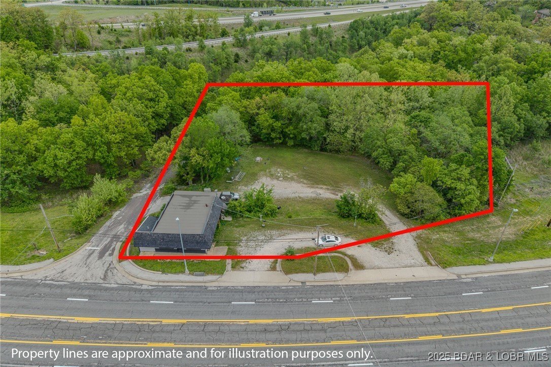 Mixed-Use Building in Osage Beach
