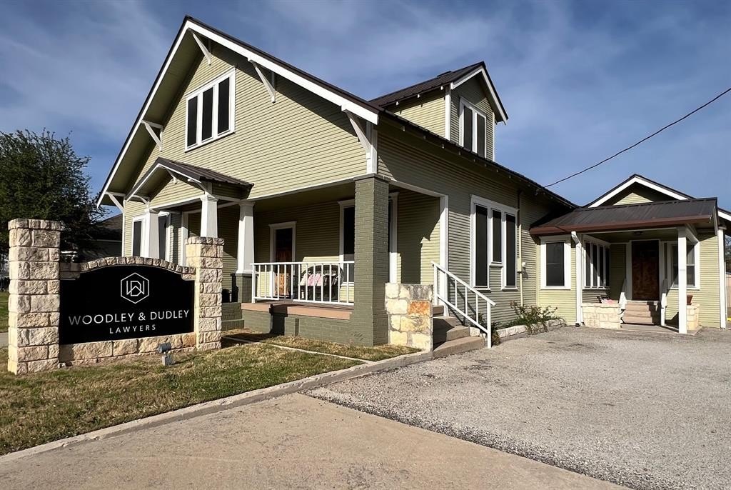 Comanche Office with Apartment