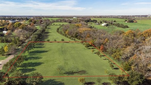Improved Homesite in Van Alstyne