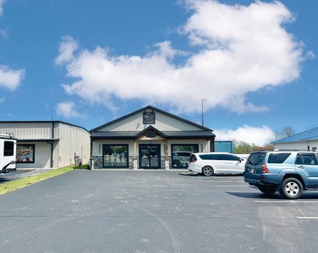 Modern Commercial Building in Russell Springs