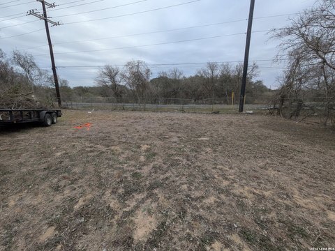 LAND - San Antonio, TX