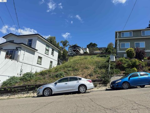 Oakland Land with Bay View