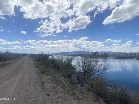 Waterfront Land in Mohave Valley