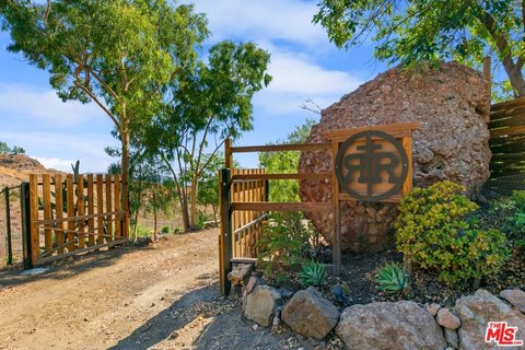 Malibu Land with Mountain Views