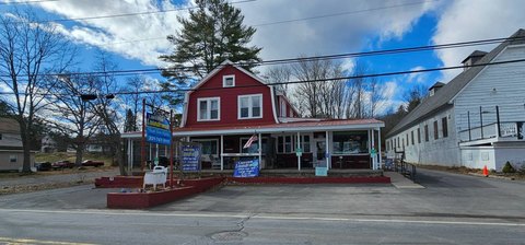 Lakefront Laundromat and Apartments