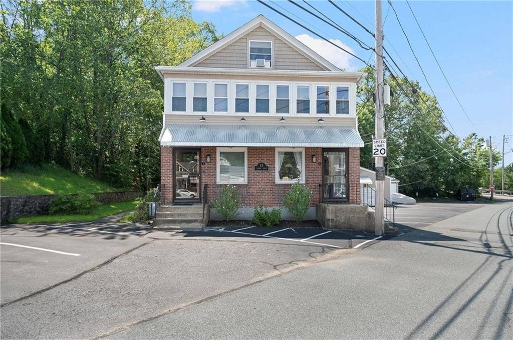 Turnkey Mixed-Use Investment Opportunity