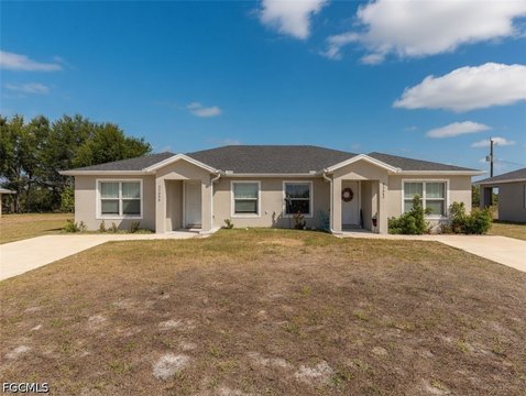 Newer Duplex in Deep Creek